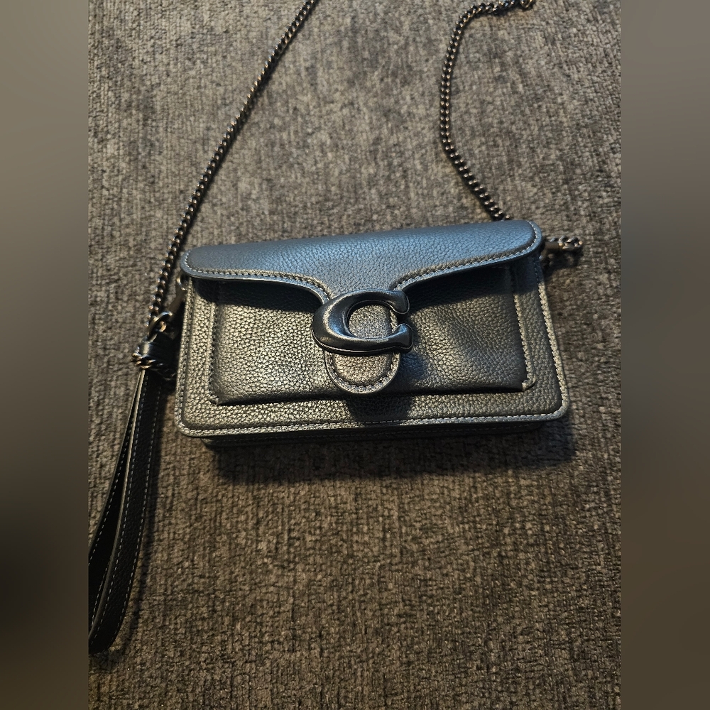 EUC Coach Tabby Crossbody Wristlet